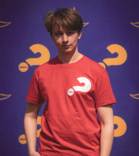 Koszulka z logo ISKRA i Alpha - czerwona